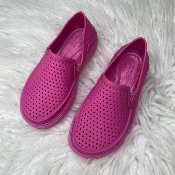 Kids Crocs Shoes - Picture 2 of 7